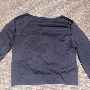 Lululemon, tight cropped long sleeve, size 6, padding for chest